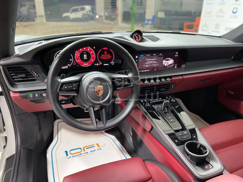 2025 بورش 911 كاريرا