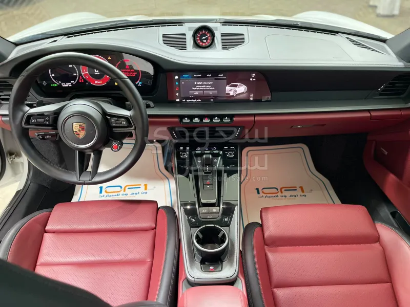 2025 بورش 911 كاريرا