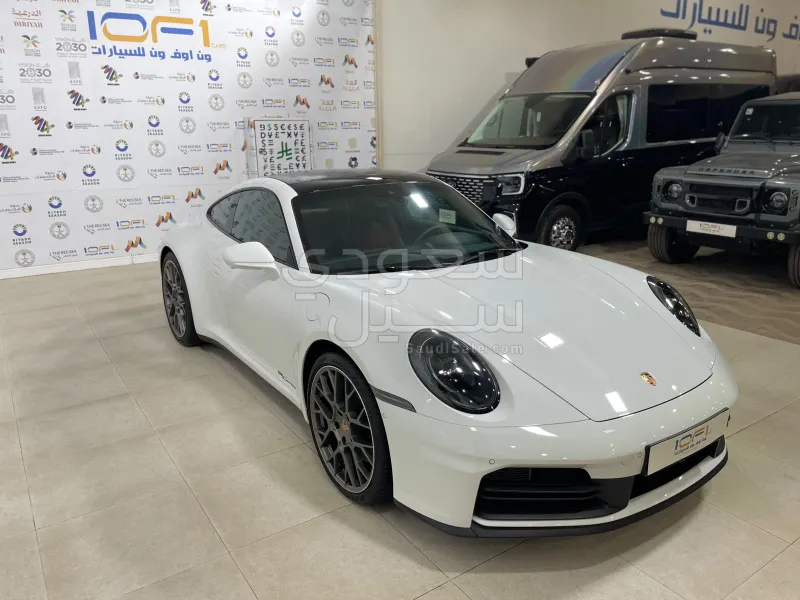 2025 بورش 911 كاريرا