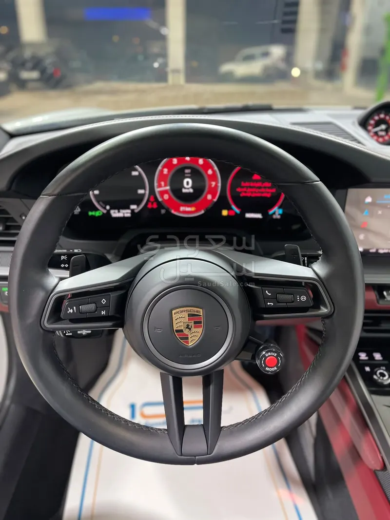 2025 بورش 911 كاريرا