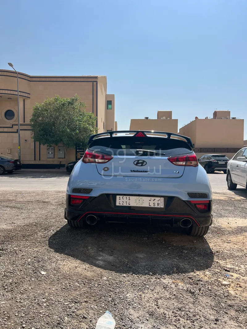 2023 هيونداي فاليستر