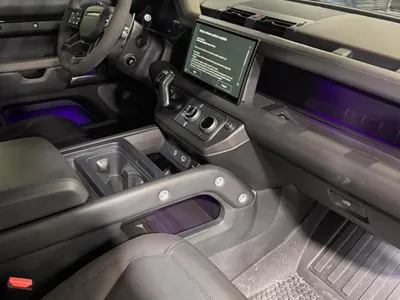 2023 لاند روفر ديفيندر V8 P525 ادشن