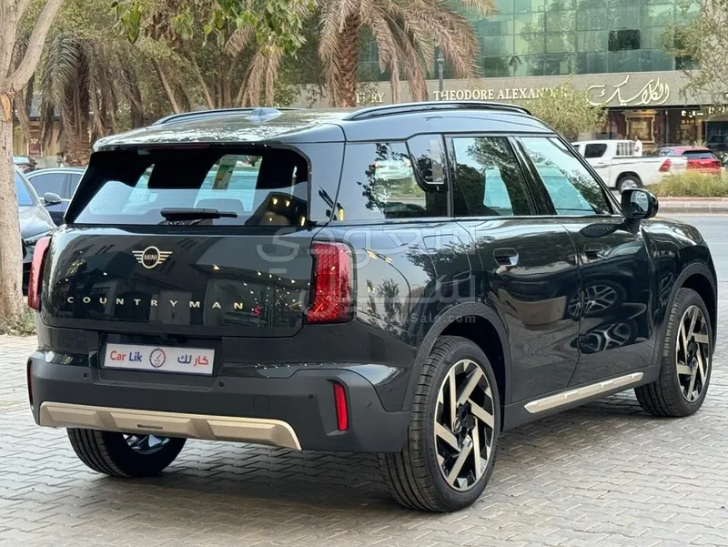 2024 ميني كونتري مان اس