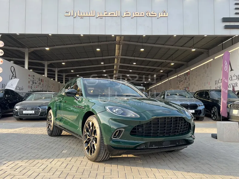 2021 استون مارتن دي بي اكس