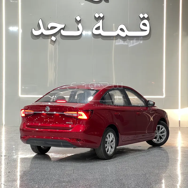 2025 ام جي ام جي 5