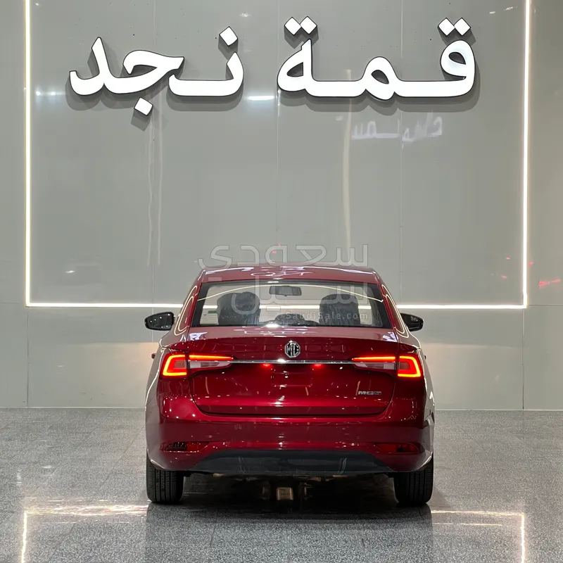 2025 ام جي ام جي 5