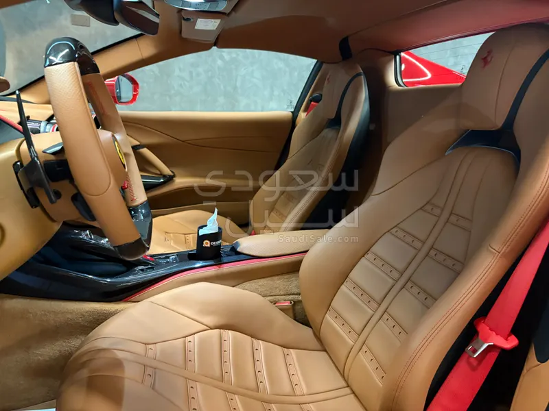 2022 Ferrari 812 GTS
