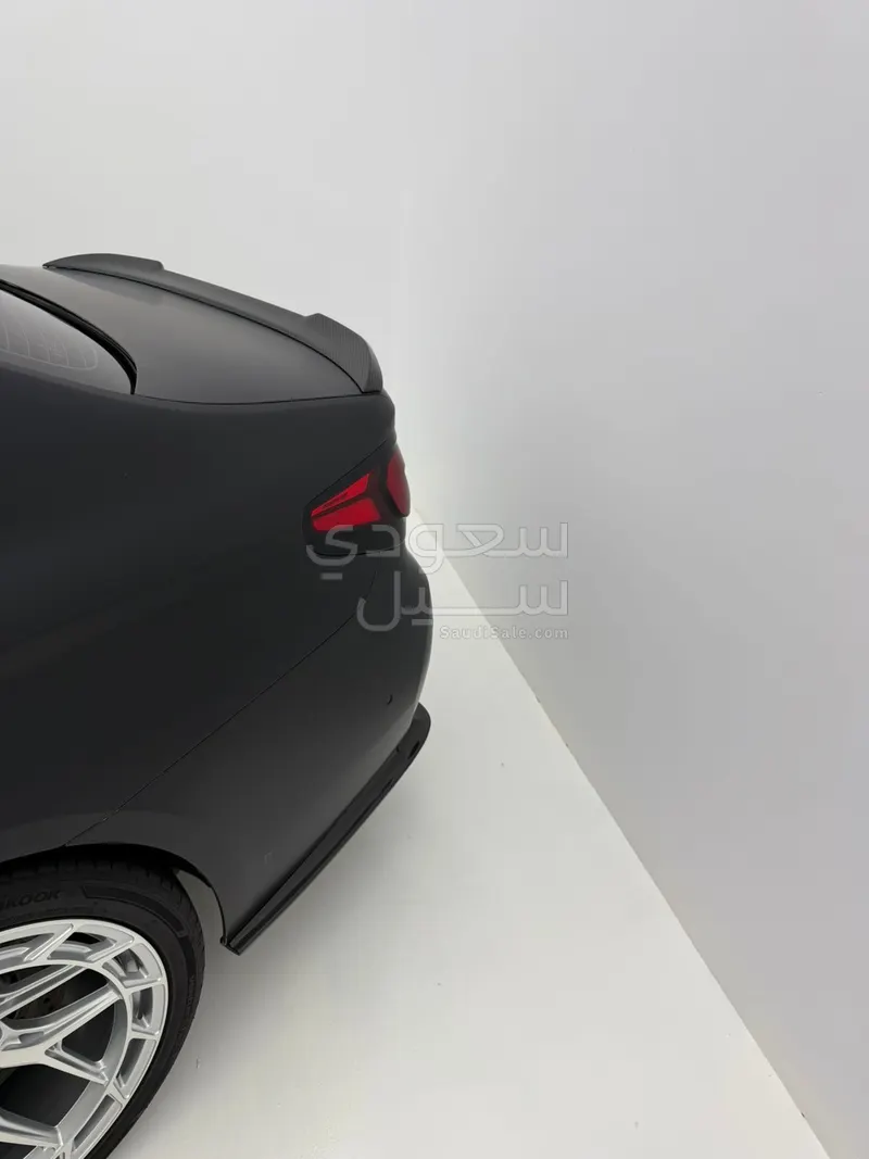 2023 بي ام دبليو الفئة ام إم 5 كومباتيشن باكج