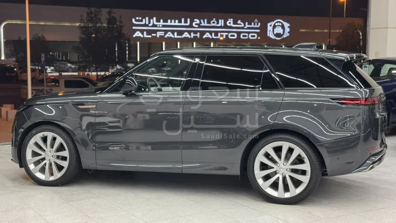2023 لاند روفر رينج روفر سبورت اس اي دايناميك