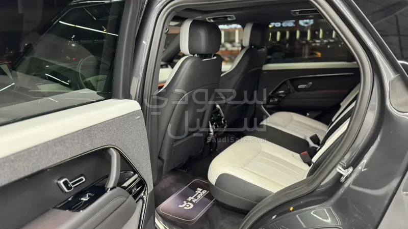2023 لاند روفر رينج روفر سبورت اس اي دايناميك