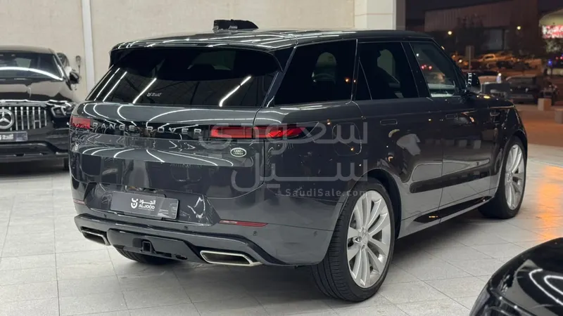 2023 لاند روفر رينج روفر سبورت اس اي دايناميك