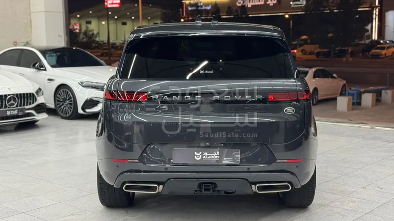 2023 لاند روفر رينج روفر سبورت اس اي دايناميك