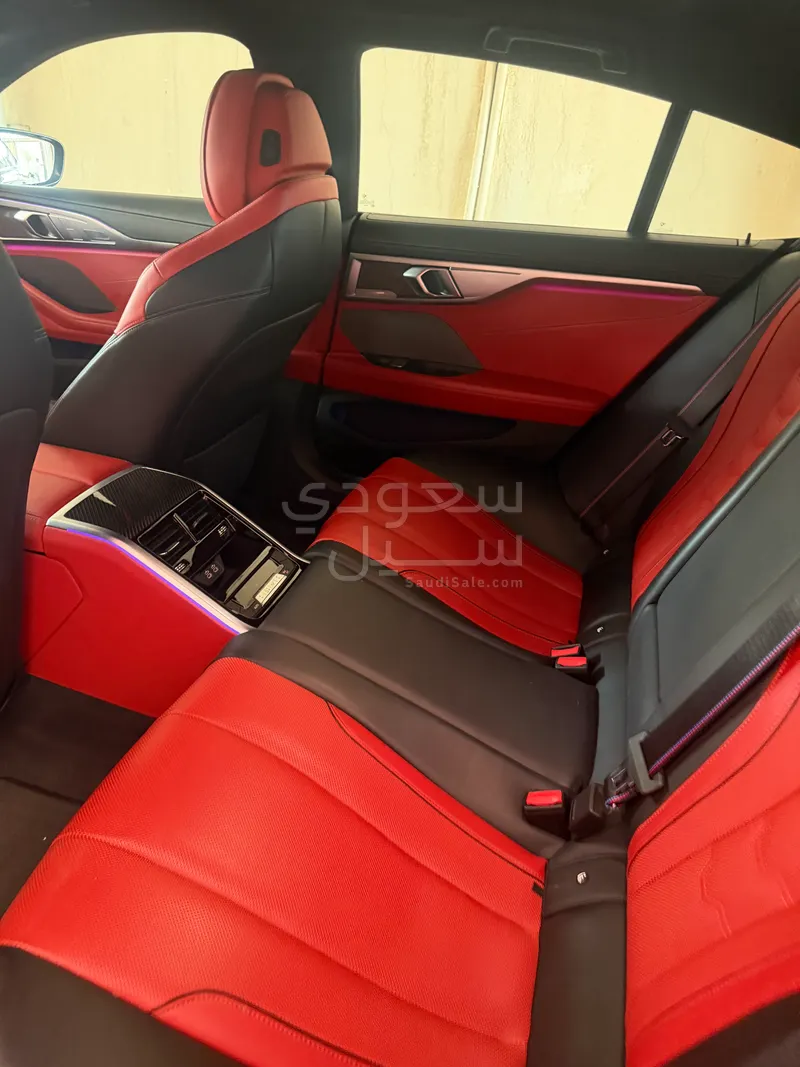 2024 بي ام دبليو الفئة الثامنة 840 إم