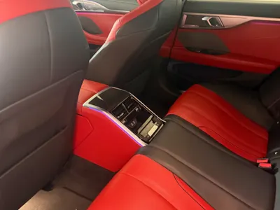 2024 بي ام دبليو الفئة الثامنة 840 إم