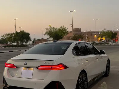 2024 بي ام دبليو الفئة الخامسة 520 أي إم كت