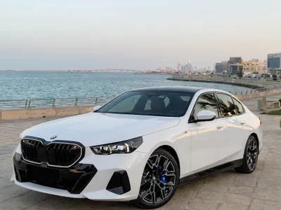 2024 بي ام دبليو الفئة الخامسة 520 أي إم كت