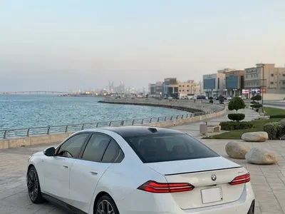 2024 بي ام دبليو الفئة الخامسة 520 أي إم كت
