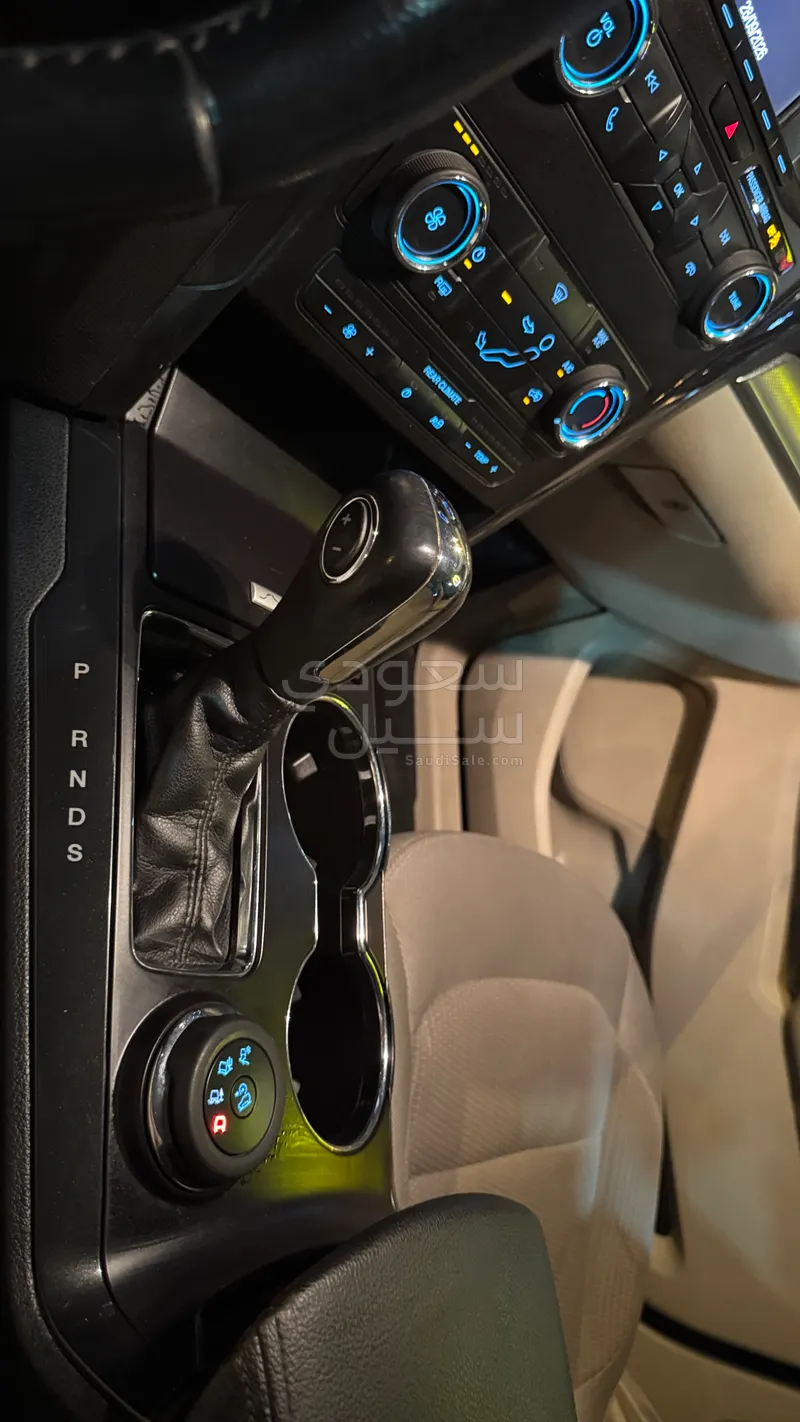 2019 فورد اكسبلورر اكس ال تي