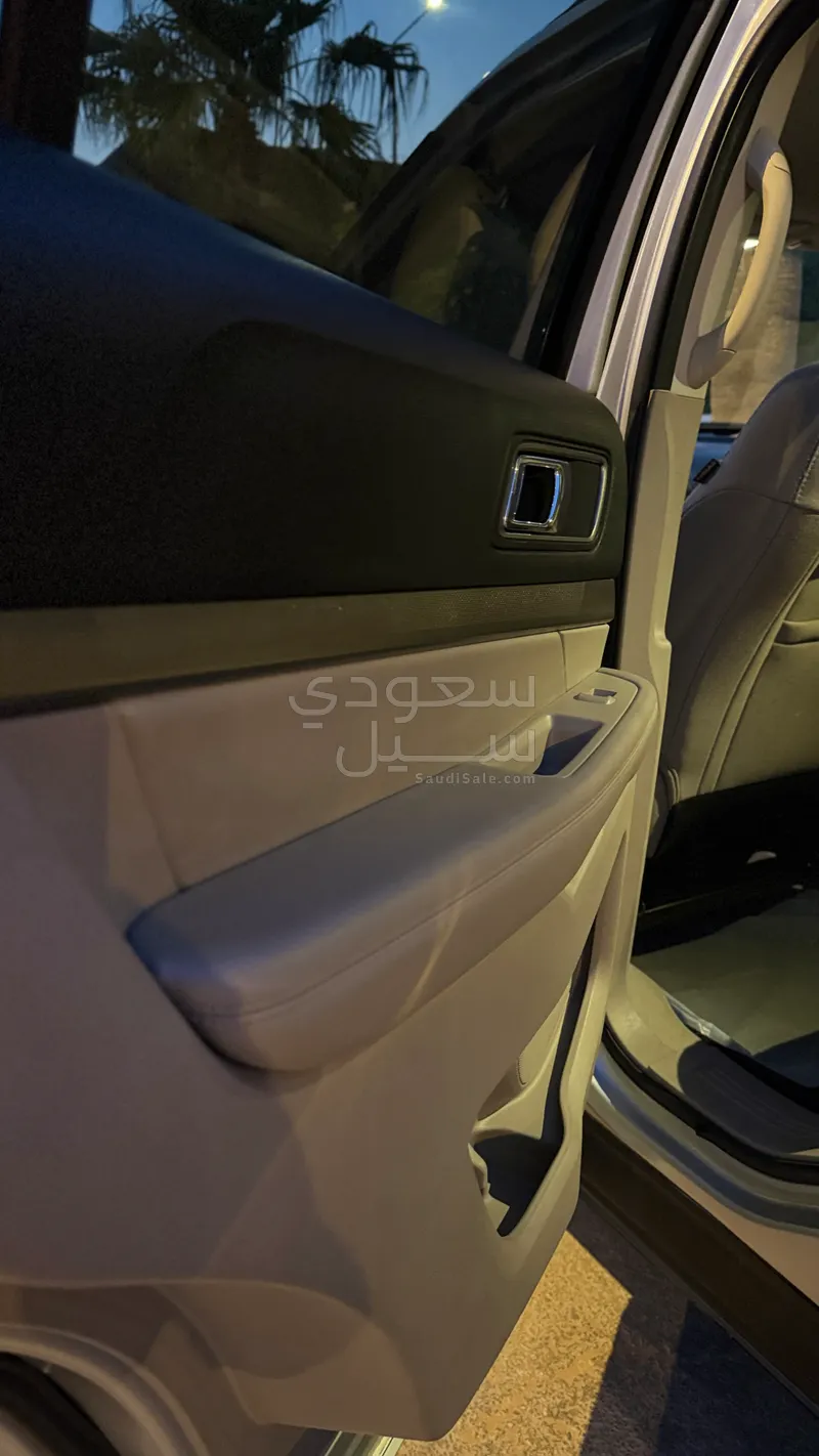 2019 فورد اكسبلورر اكس ال تي