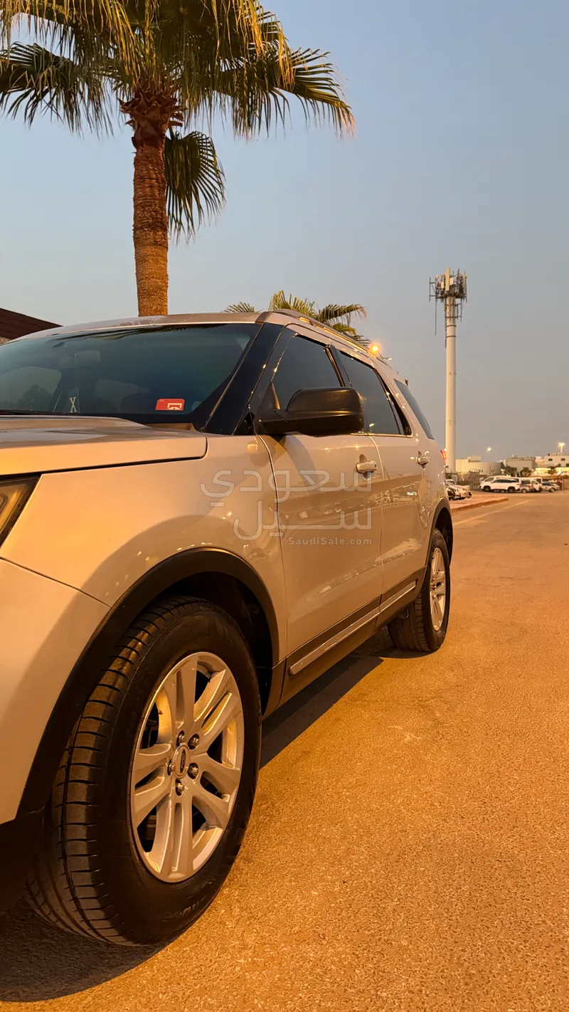 2019 فورد اكسبلورر اكس ال تي