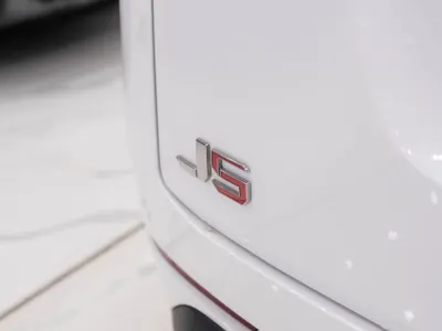 2026 شيري جاكو جي 5