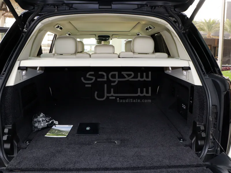 2024 لاند روفر رينج روفر اتش اس اي