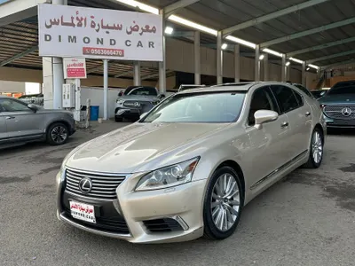 2015 لكزس إل إس 400