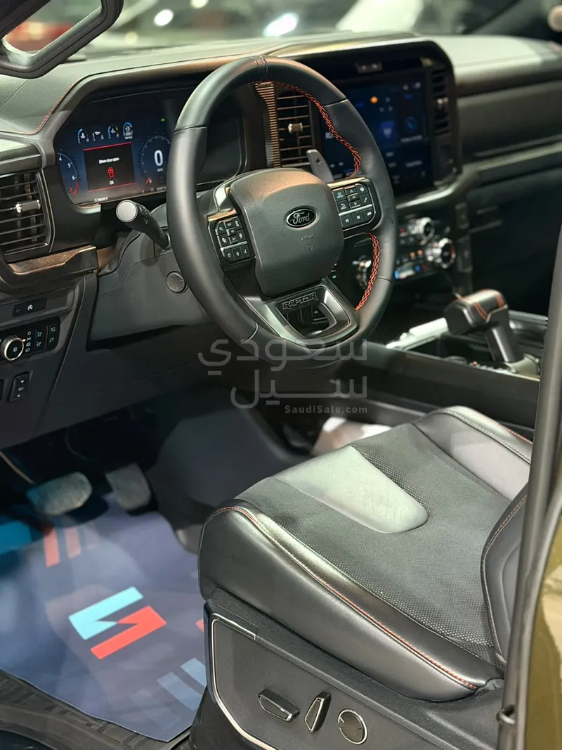 2025 فورد اف 150 رابتور