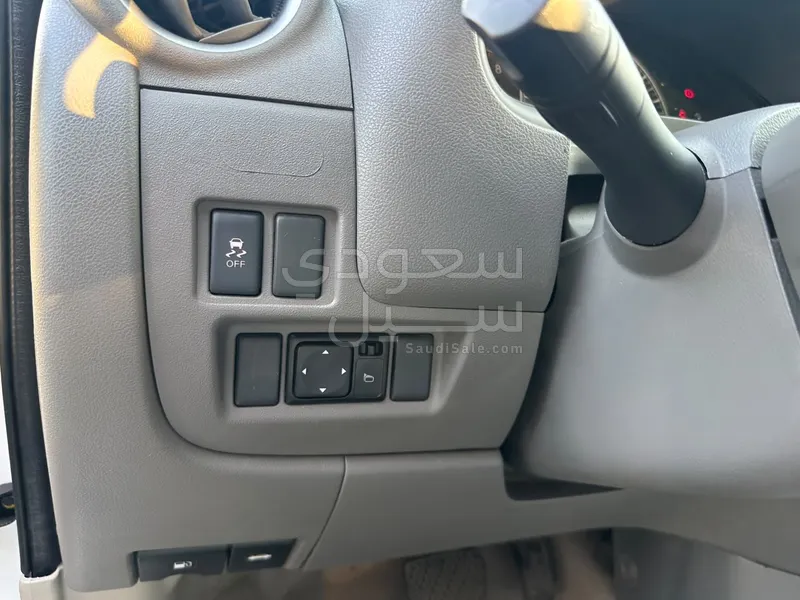 2024 نيسان صني