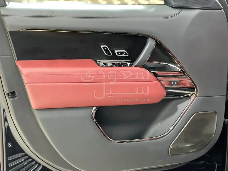 2023 لاند روفر رينج روفر اس في اوتوبيوغرافي