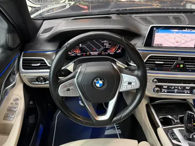 2020 بي ام دبليو الفئة السابعة 730 إل أي