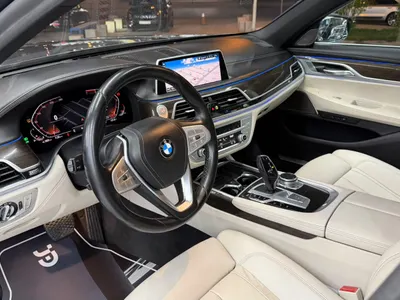 2020 بي ام دبليو الفئة السابعة 730 إل أي