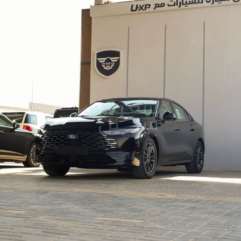 2026 فورد توروس امبيانتي