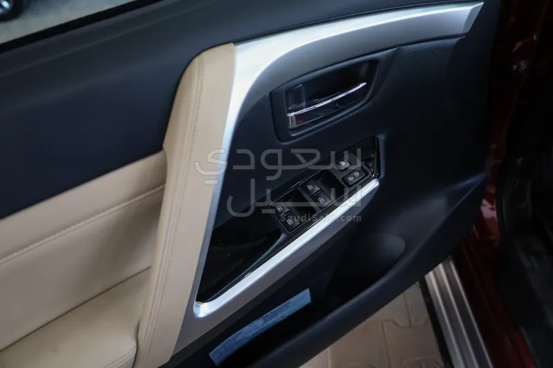 2023 متسوبيشي مونتيرو