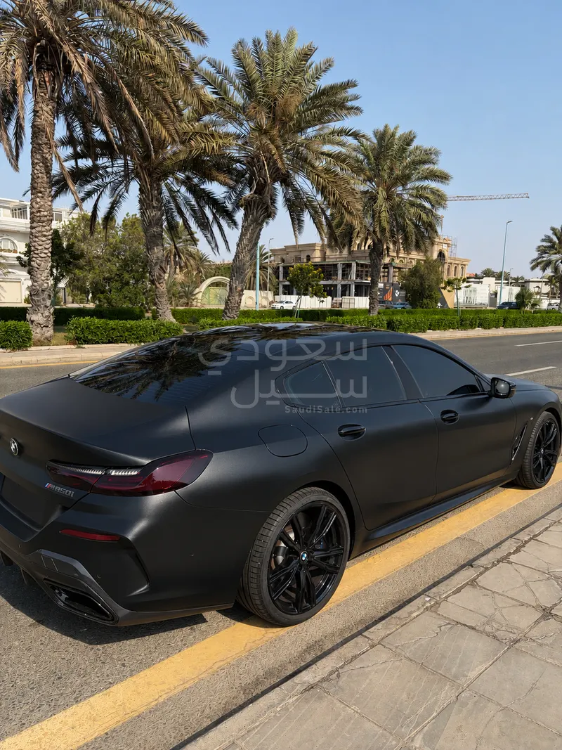 2021 بي ام دبليو الفئة الثامنة إم 850 أي