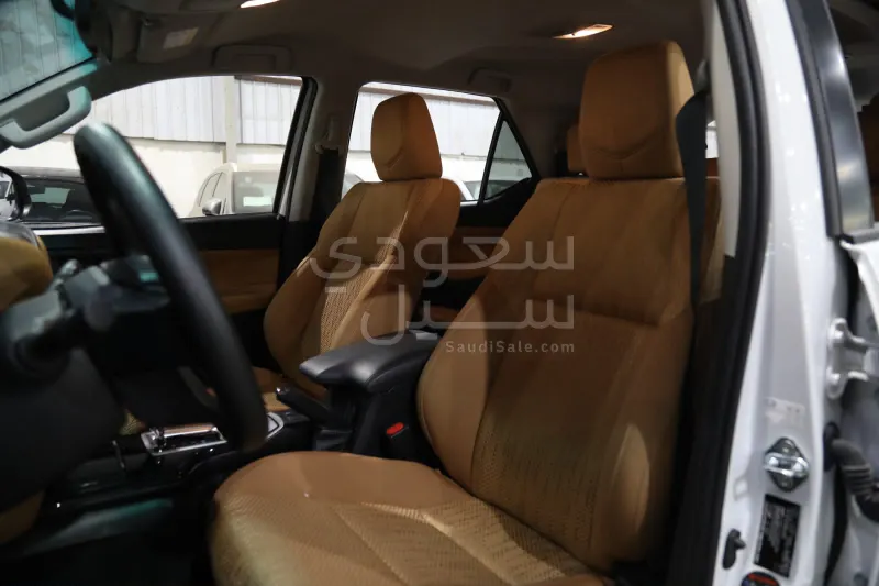 2026 تويوتا فورشنر جي اكس