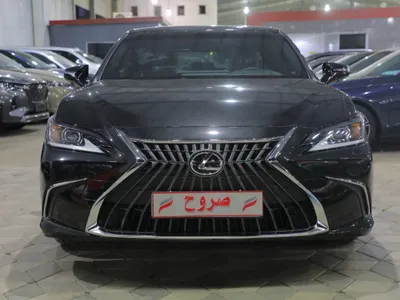 2025 لكزس إي إس 350