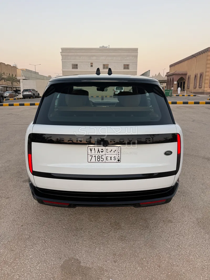 2023 لاند روفر رينج روفر اوتوبيوغرافي