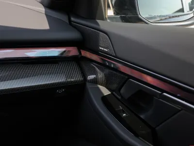 2027 بي ام دبليو الفئة الخامسة 520 أي
