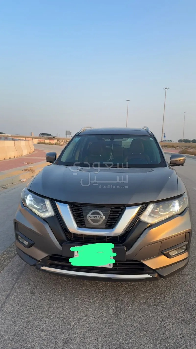 2021 نيسان اكس - ترايل