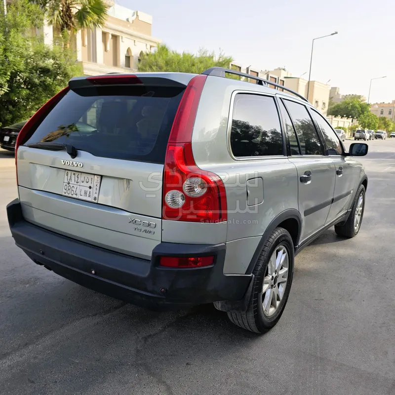 2004 فولفو اكس سي 90