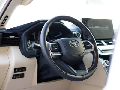 2026 تويوتا لاند كروزر جي اكس ار