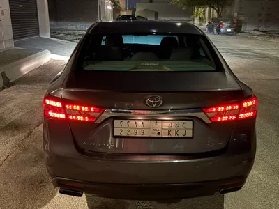 2015 تويوتا افالون ليمتد
