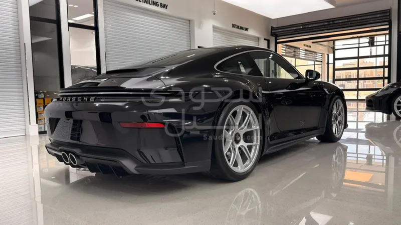 2025 بورش 911 جي تي 3 تورينغ