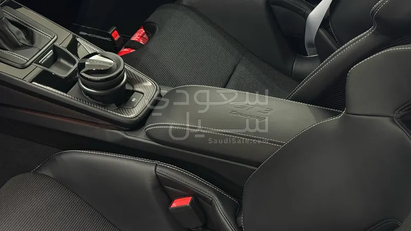 2025 بورش 911 جي تي 3 تورينغ