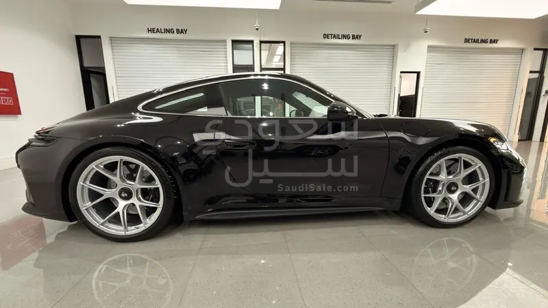 2025 بورش 911 جي تي 3 تورينغ