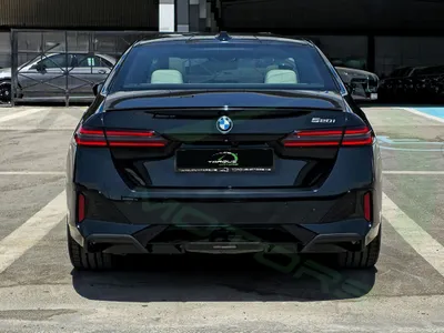 2027 بي ام دبليو الفئة الخامسة 520 أي إم كت