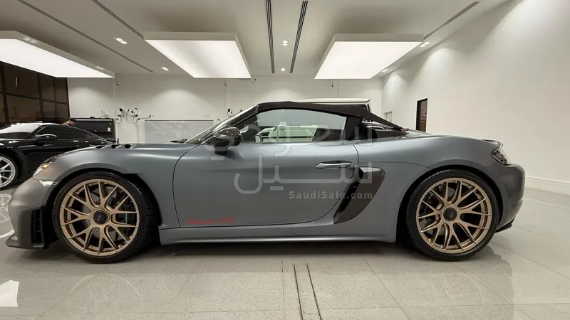 2024 بورش 718 سبايدر ار اس