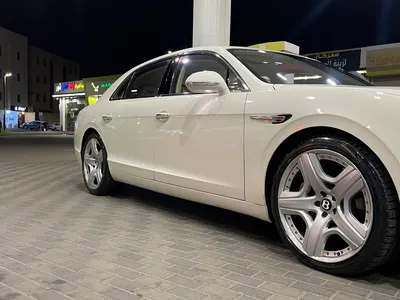 2014 بنتلي كونتيننتل فلاينج سبير مولينر