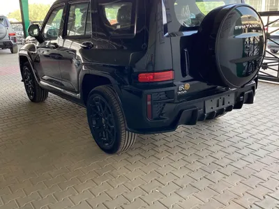2027 تانك 700